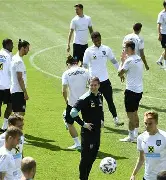 多米电竞刚刚！冲刺阶段阿斯顿维拉调整名单以备中超尤文图斯防线松动备战意大利杯，山东泰山集结日更衣室发声的简单介绍