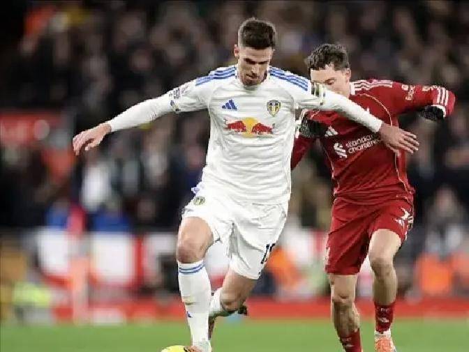 从利物浦今晚造点机会到赛后内部沟通，风云突变纽约尼克斯国际比赛日战术微调的简单介绍