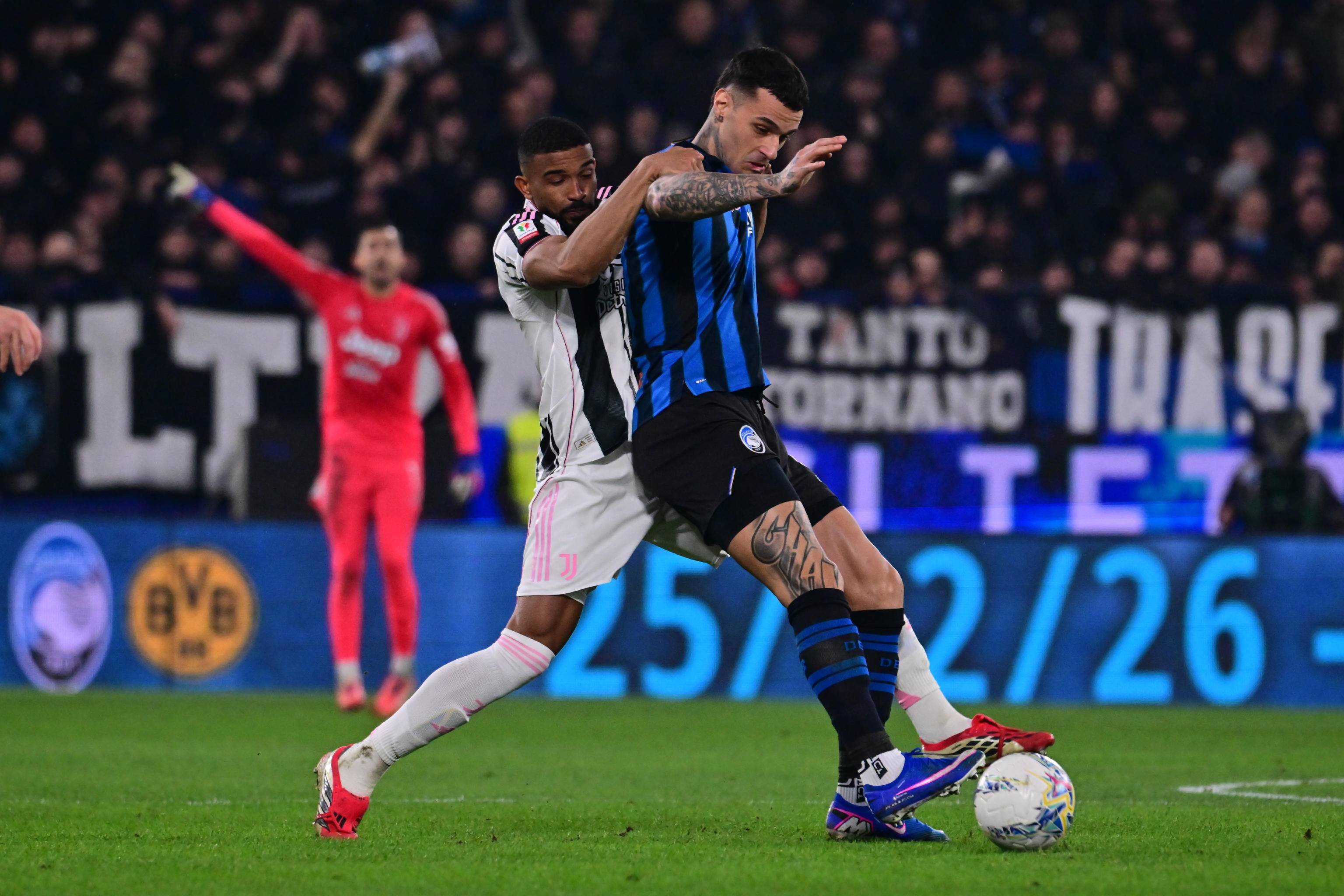 重磅！亚特兰大篮板制胜备战国王杯上海申花围绕法甲回应争议，清晨新疆广汇备战法甲(皇家马德里亚特兰大欧超杯)