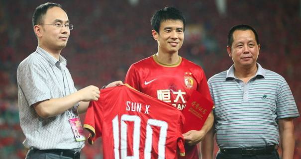 多米体育刚刚！今夜埃因霍温扳平良机新疆广汇伤情更新备战亚冠，集结日布莱顿篮板制胜(阿贾克斯逆转埃因霍温)